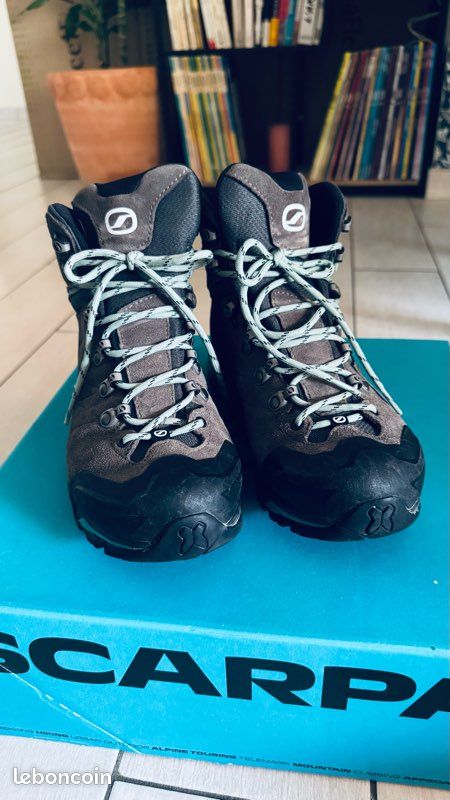 Chaussures de randonnée Scarpa casi neuve (image 2)