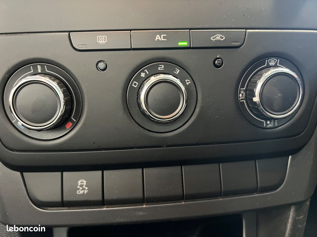 SKODA YETI 1.2 TSI 105 Ambition (image 19)
