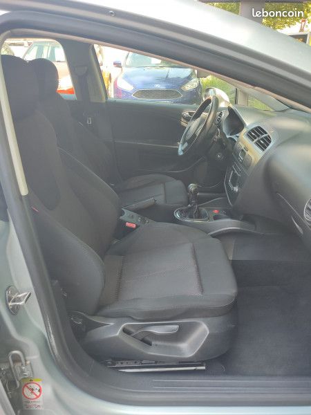Seat LEON 2.0 TDI140 STYLANCE (image 30)
