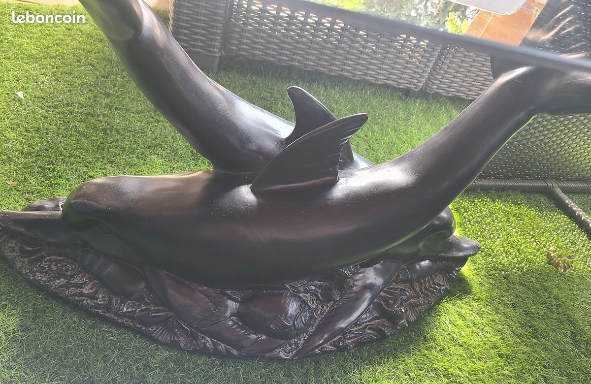 Table de salon pied avec des dauphins (image 6)