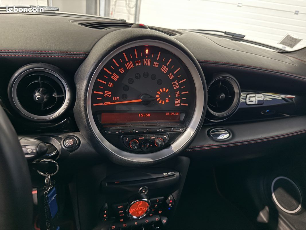 Sweat Premium MINI Cooper GP2 2013 – Cadeau Pour Propriétaires De Mini, Neuf Avec étiquettes