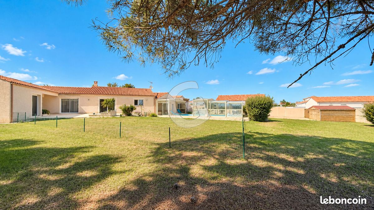 Maison 6 pièces 161 m² · à Angles · 161 m² · 472 125 €