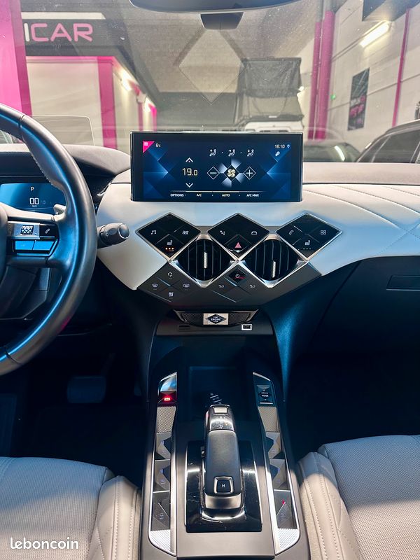 DS DS3 CROSSBACK GRAND CHIC 131Ch EAT8 Grand Chic full entretien DS carplay Garantie 12 mois (image 20)