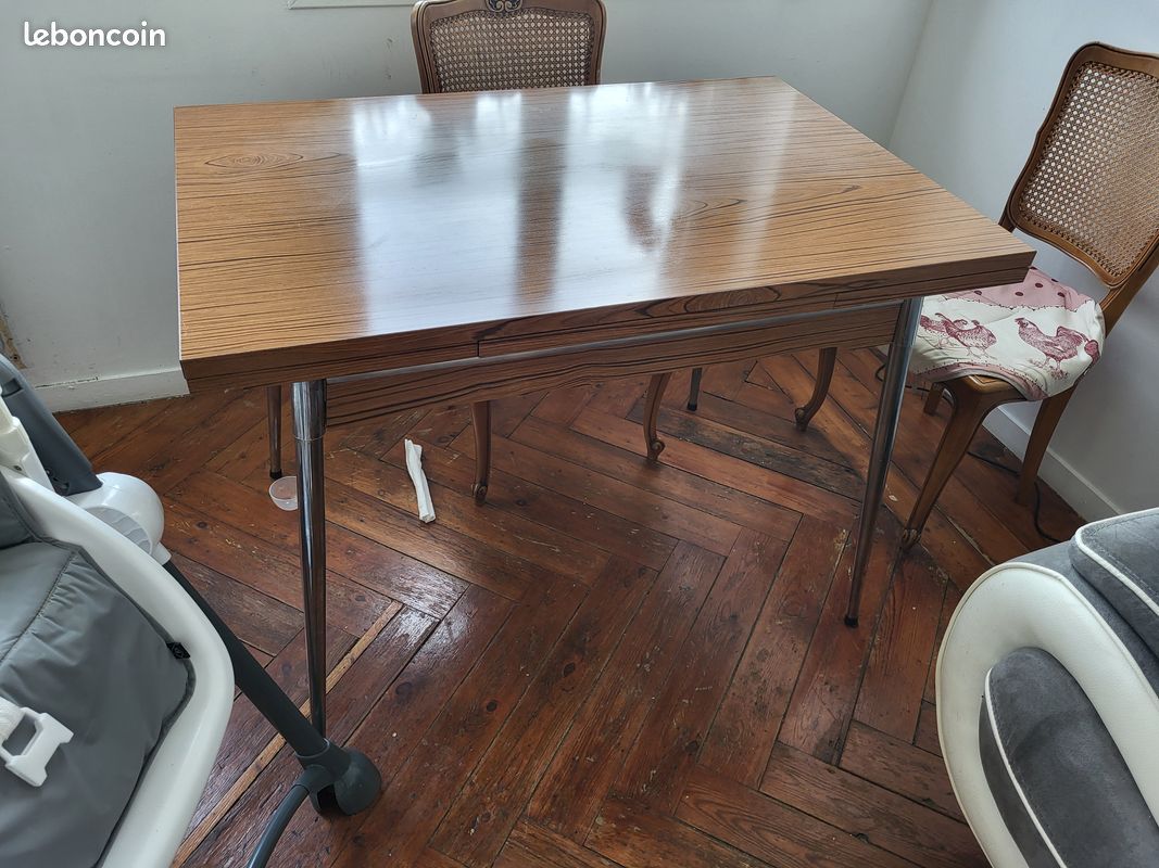 Chaise +table (image 1)