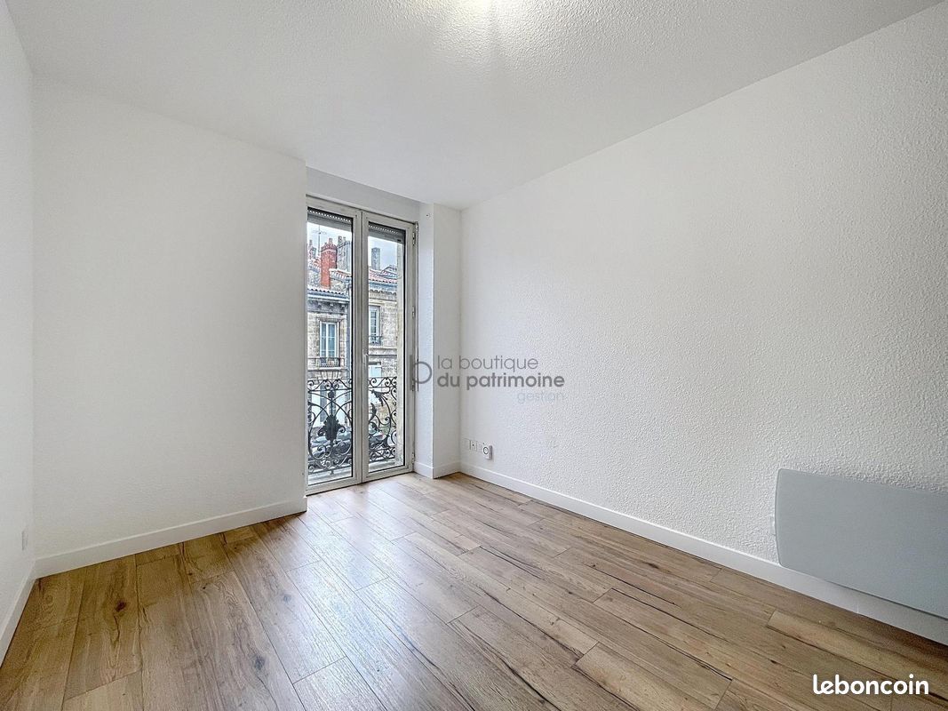 Appartement 1 pièce 15 m² · à Bordeaux · 15 m² · 393 €/mois