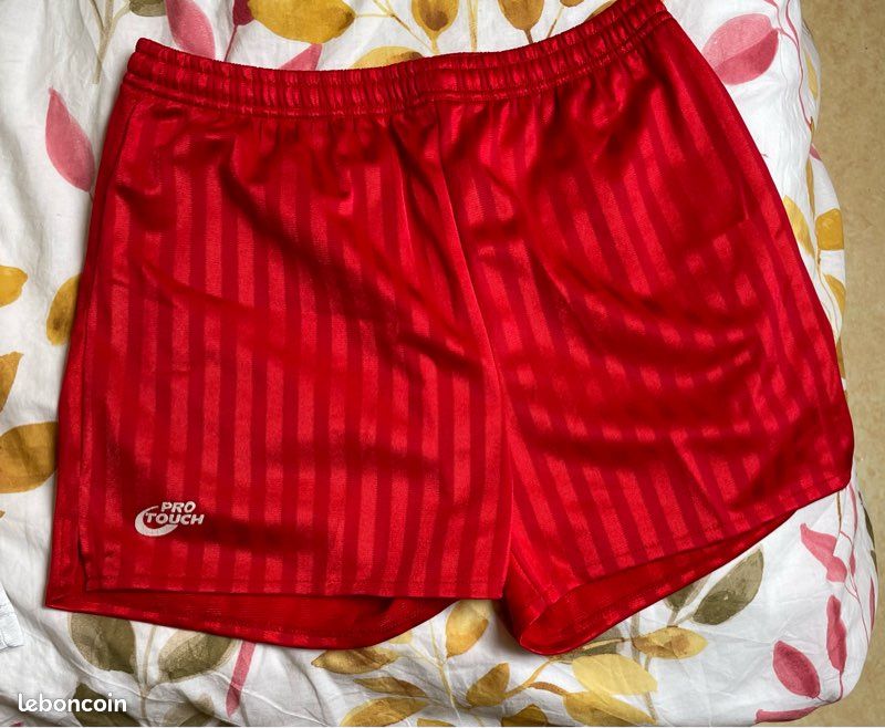 Short Vintage Adidas Années 90, Style AS Monaco, Rouge, Taille 40, état Moyen