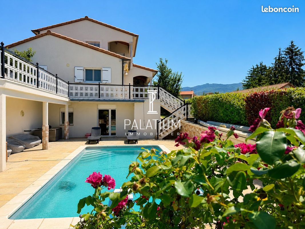 Maison 8 pièces 229 m² · à La Saulce · 229 m² · 445 000 €