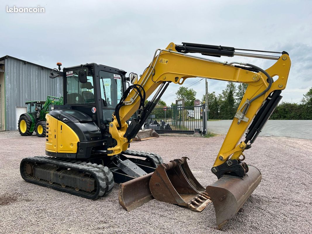 Mini pelle Yanmar VIO50 de 2022 avec 1354 heures (image 5)