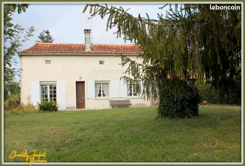 Ferme 9 pièces 186 m² - Chalais 16210 (image principale 4)