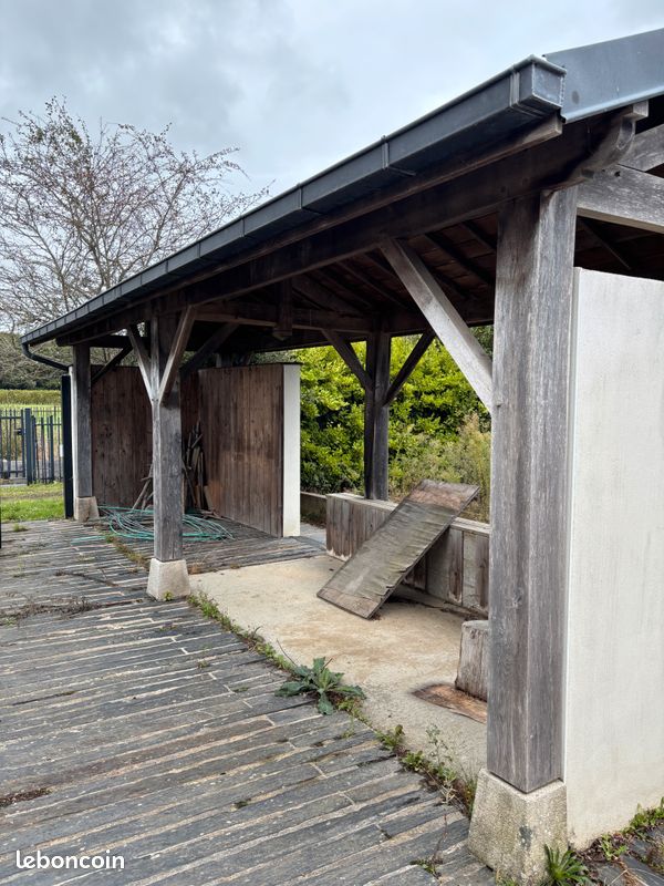 Préau en chêne massif – charpente traditionnelle + toiture zinc – à démonter (image 4)