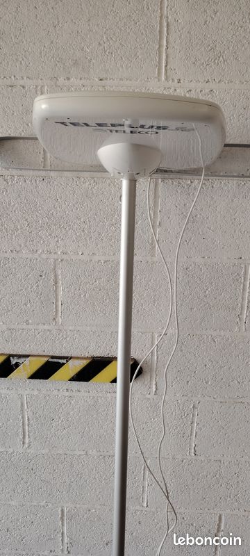Antenne exterieure pour caravanes / bateaux / camping-car etc... à