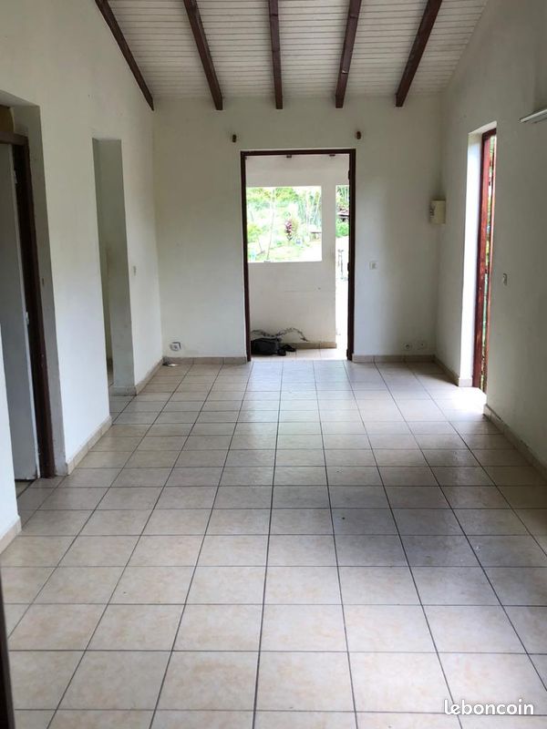 Maison 3 pièces 69 m² · à Les Abymes · 69 m² · 900 €/mois