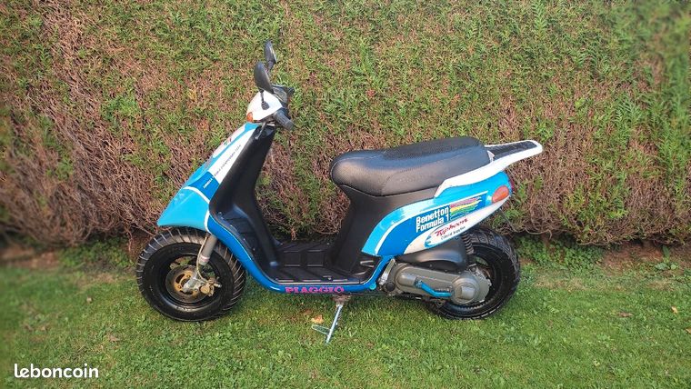 Typhoon Benetton série spéciale Motos