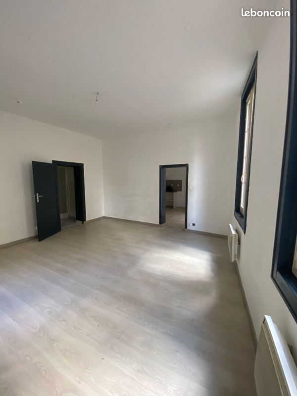 Appartement 2 pièces 41 m² · à Saintes · 41 m² · 449 €