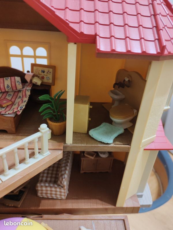 Maison éclairée sylvanian avec accessoires (image 4)