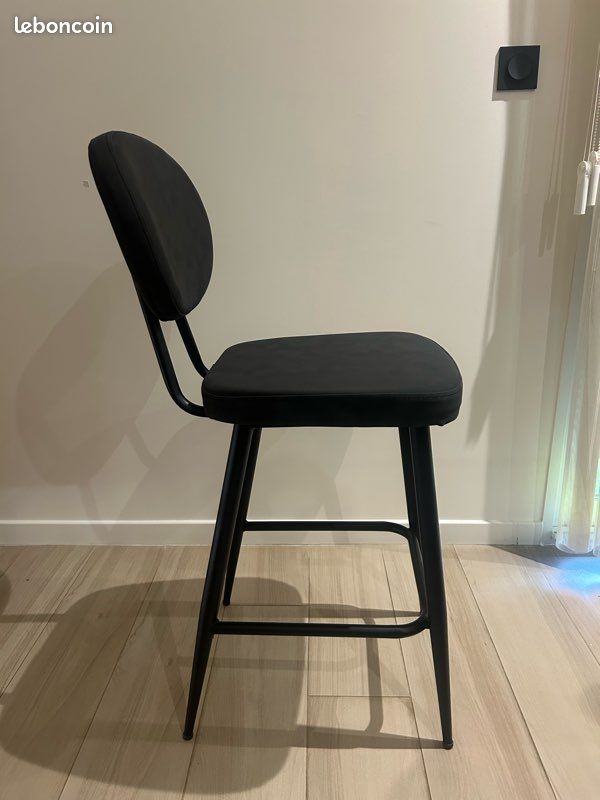 Chaise de bar (image 1)
