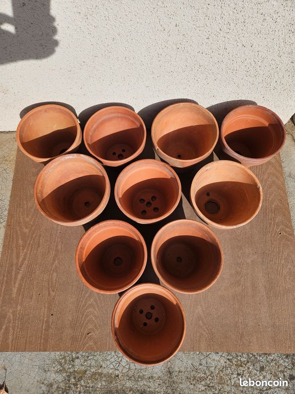 POTS de FLEUR en TERRE CUITE (image 1)