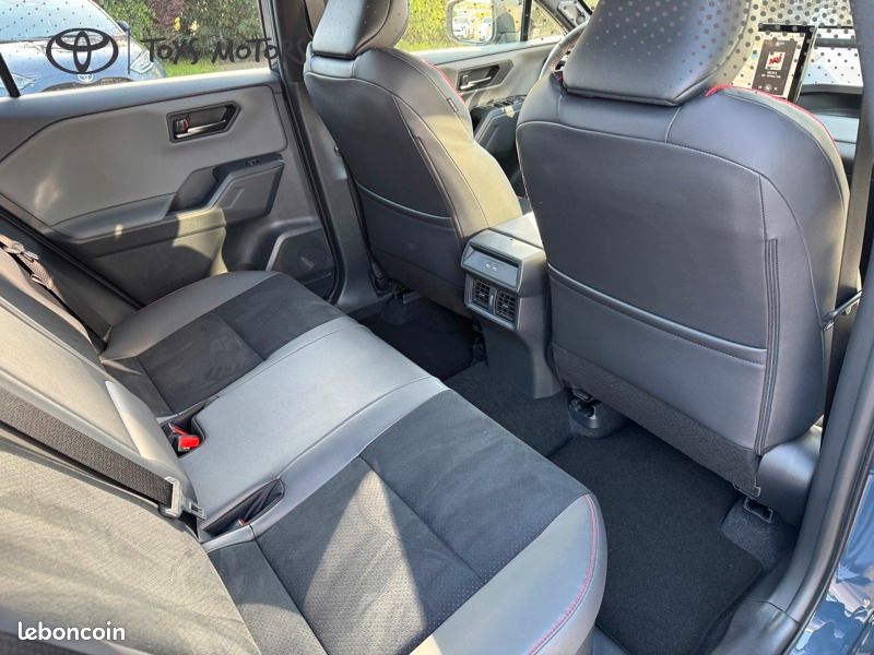 Toyota RAV4 Hybride AWD 191ch GR Sport NG HYBRID A (image 9)