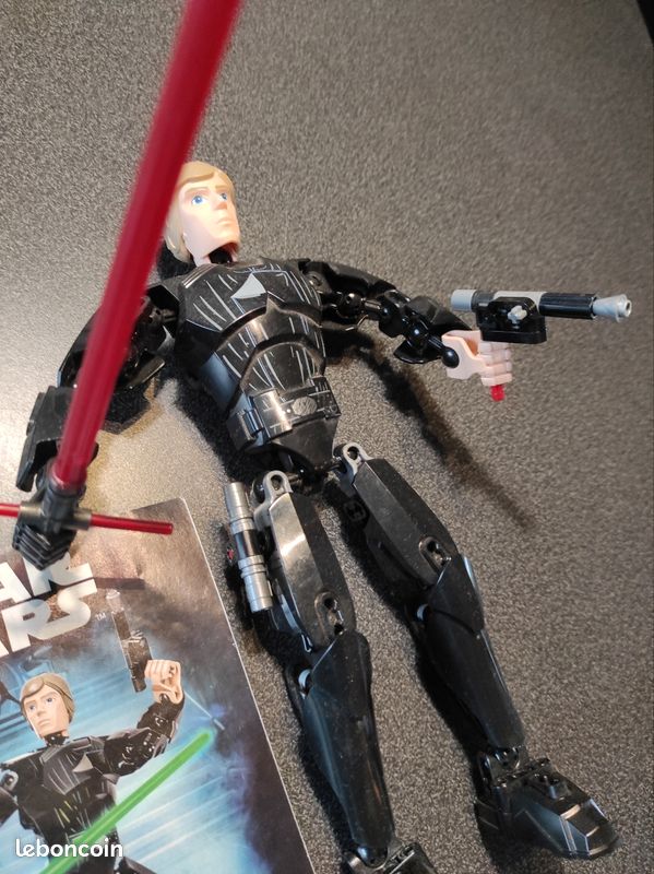 Lego Luke Skywalker 75110 (image 2)