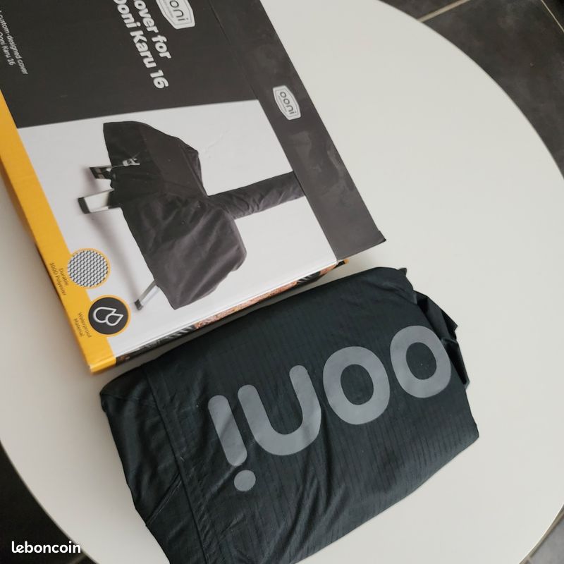 Housse Imperméable Ooni Karu 16 - Protection Sur Mesure Pour Four à Pizza, Polyester, 0.6kg