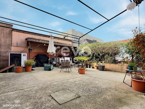 Maison 7 pièces 226 m² — 3