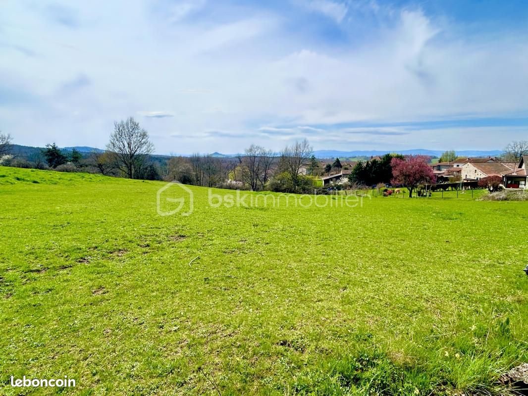 Terrain 4 066 m² Sugeres · à Sugères · 89 000 €