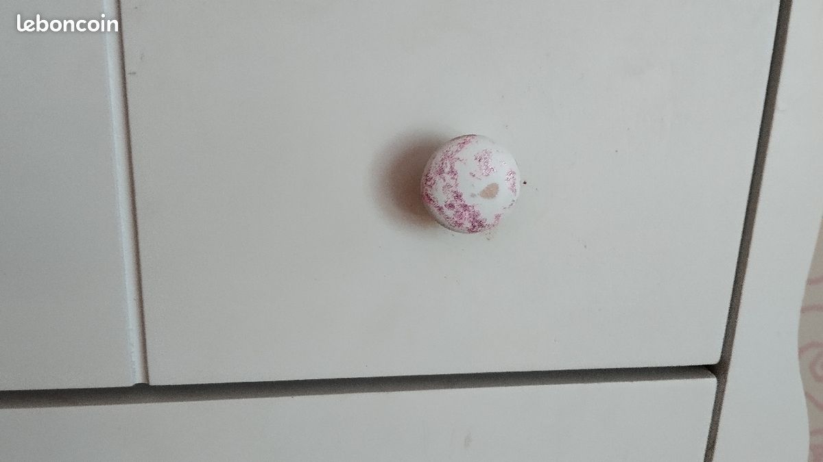 Petite commode 66x63 a rénover (image 5)
