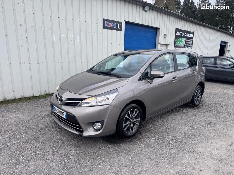 Toyota Verso 1.6 D4-D 112ch Design (image 1)