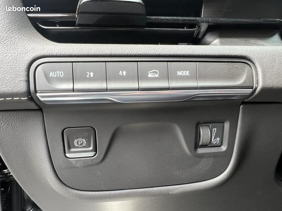 CADILLAC ESCALADE ESV Premium Luxury V8 6.2L (image 19)