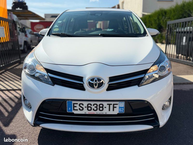 Toyota Verso Monospace 1.6 D-4D 112CV Phase 2 CT OK 162000KM garantie 6 mois (image 7)