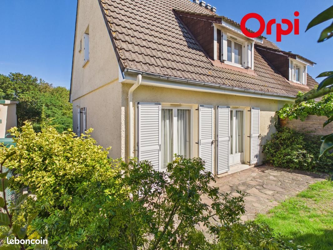 Maison 3 pièces 82 m² · à Bernay · 82 m² · 140 000 €