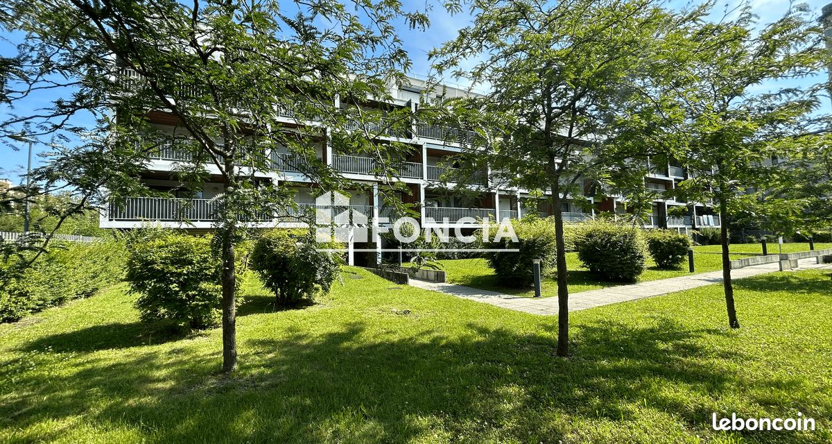 Appartement 4 pièces 98 m² · à Grenoble · 98 m² · 946 €/mois