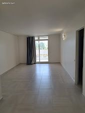 Appartement 3 pièces 75 m² · à La Trinité · 75 m² · 875 €