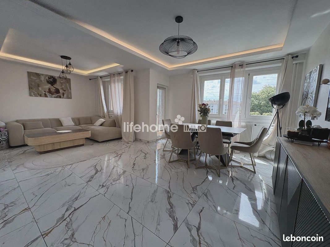 Appartement 5 pièces 98 m² · à Ostwald · 98 m² · 230 000 €