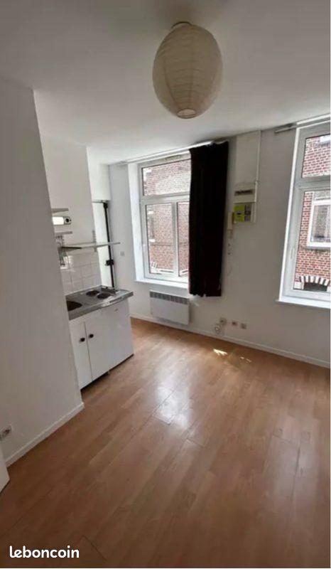 Appartement 1 pièce 13 m² · à Lille · 13 m² · 360 €