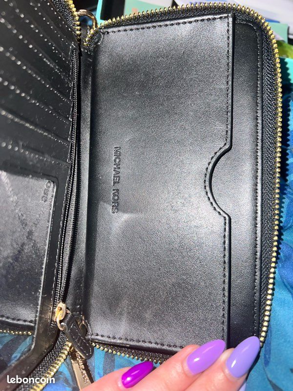 Portefeuille Michael Kors noir et blanc (image 3)