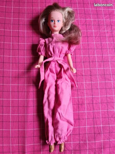 Poupée Tressy vintage Bella 31.14, blonde, accessoires et