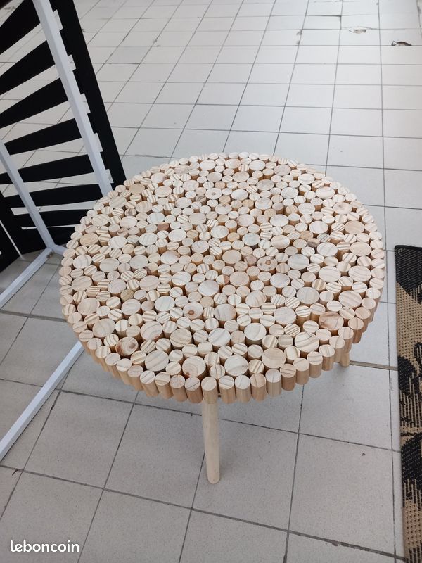 Vendue - Table basse en rondin de bois - 50 euros (image 1)