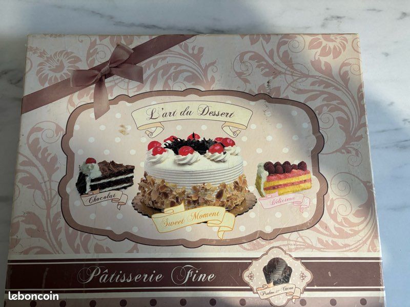 Coffret Plat à Cake 35x15 Cm En Porcelaine Festive – Idéal Pour Gâteaux Et Présentations Gourmandes