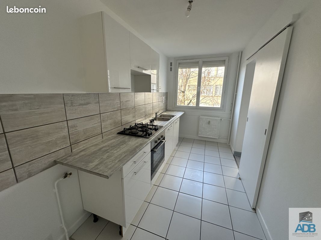 Appartement 3 pièces 64 m² · à Roanne · 64 m² · 619 €/mois