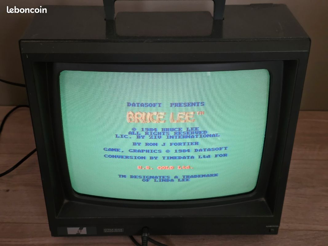 Poignée Originale Ecran Amstrad CTM 644 Piece Detachee CPC 464 6128