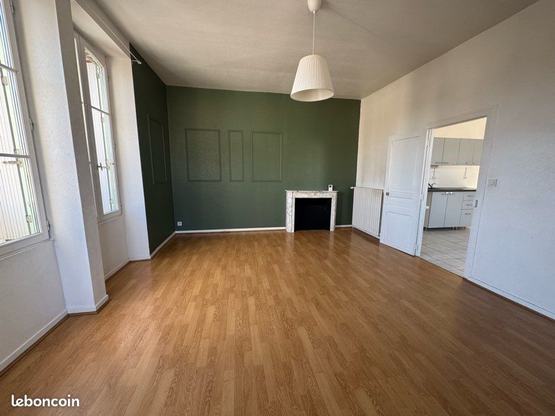 Appartement 2 pièces 63 m² · à Saint-Méen-le-Grand · 63 m² · 109 000 €