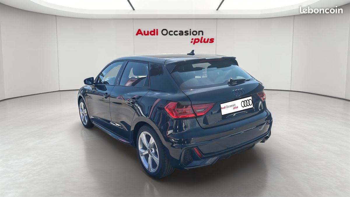 AUDI A1 Sportback 30 TFSI 116 ch S tronic 7 S Line (image 3)