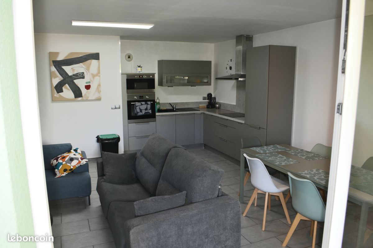 Appartement 3 pièces 66 m² · à Marseille · 66 m² · 1 100 €/mois