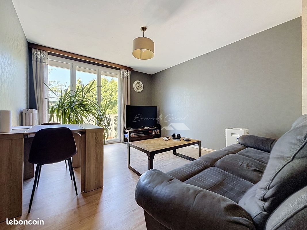 Appartement 4 pièces 75 m² · à Millau · 75 m² · 104 000 €