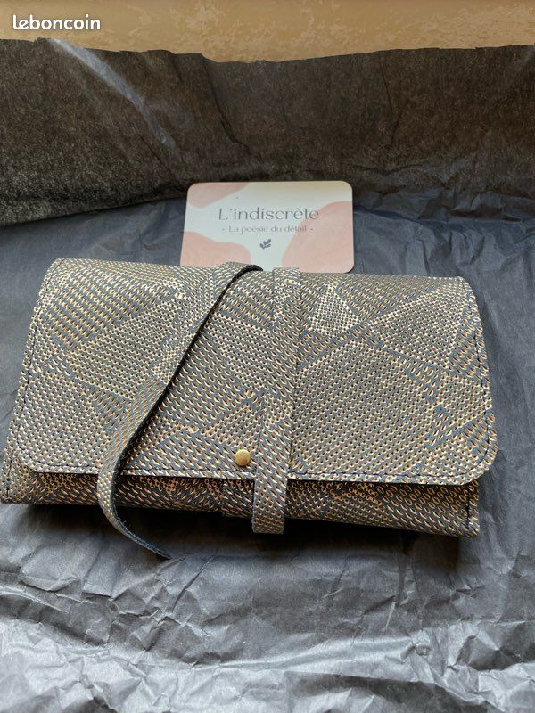 Pochette porte bijoux (image 1)