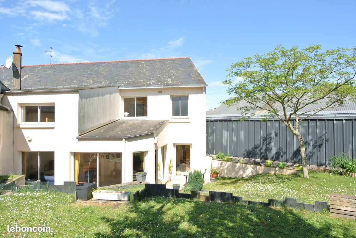 Maison 8 pièces 210 m² · à Sèvremoine · 210 m² · 223 900 €