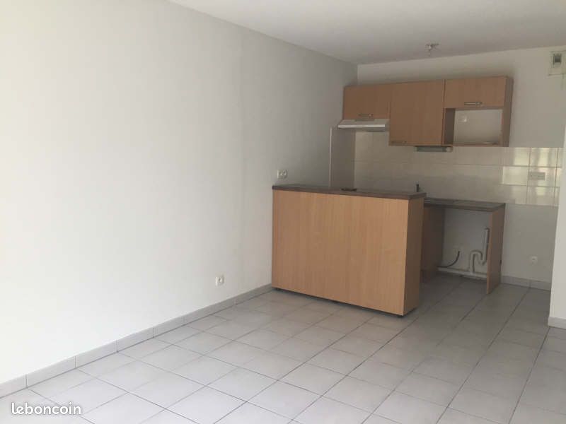 Appartement 2 pièces 40 m² · à Saint-Yzan-de-Soudiac · 40 m² · 518 €