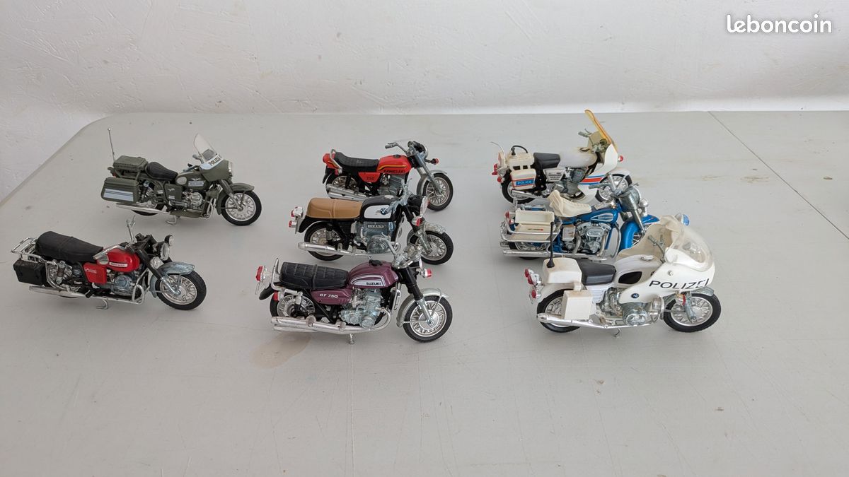 Modèle Réduit Moto SUZUKI GT 750 Polistil à L'échelle 1/15 - Occasion, Bon état Général | Miniature Collection