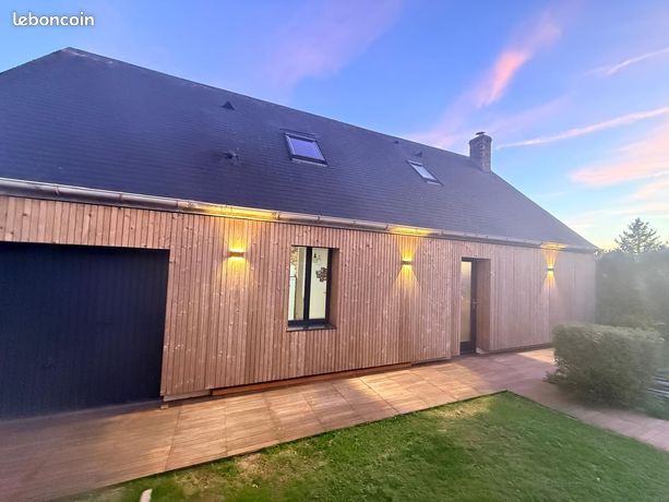 Maison familiale 110 m², 4 chambres, terrasse plein sud de 57 m², jardin et garage
